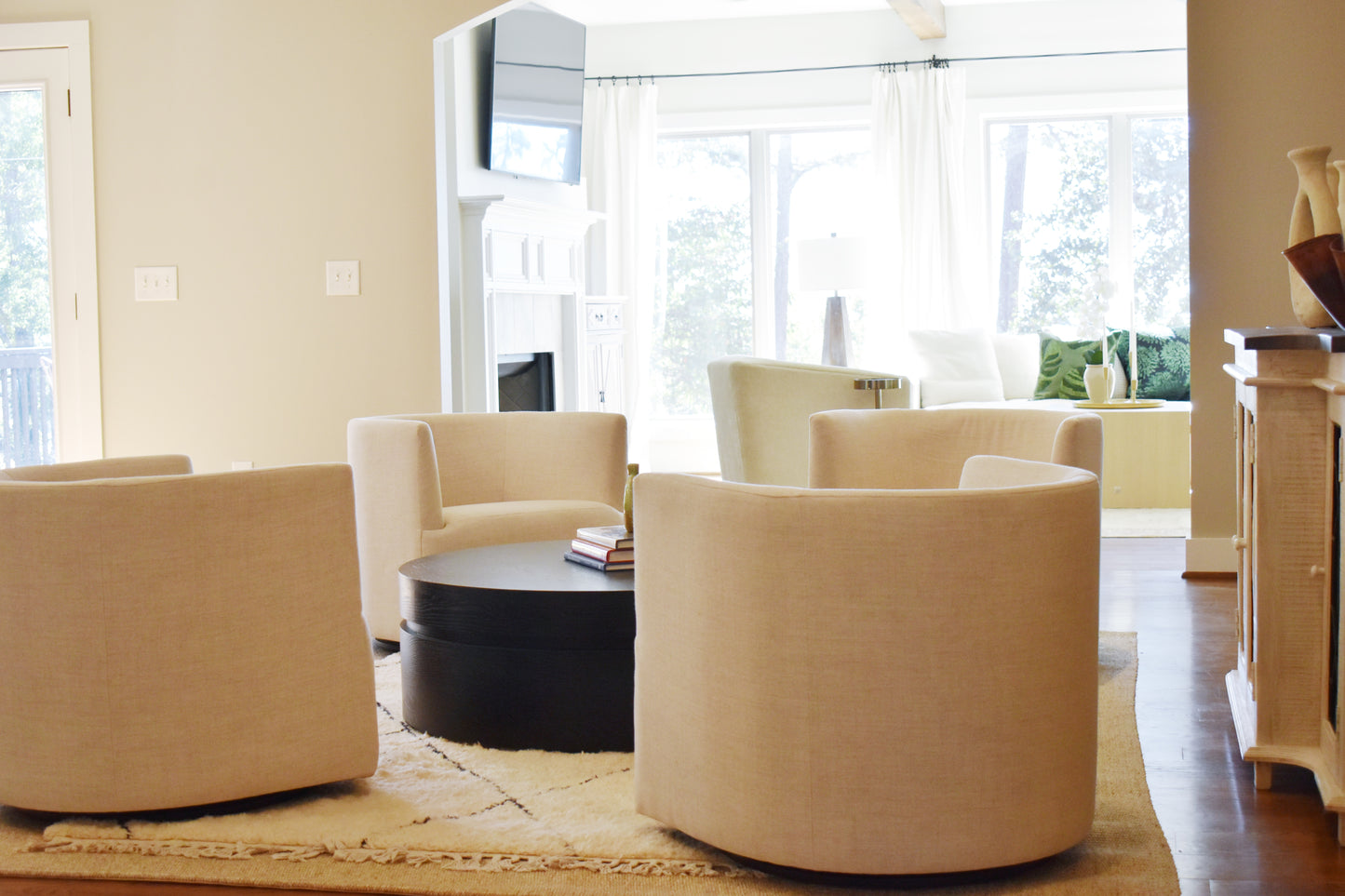 Jax Coffee Table in Onyx Oak