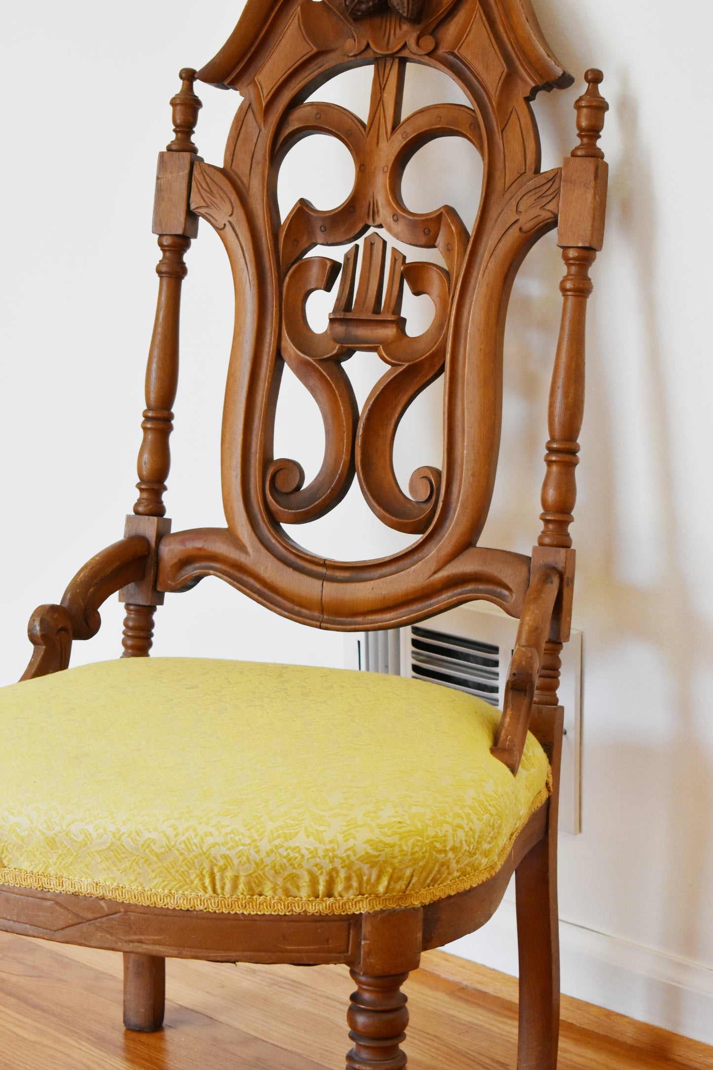 Cathedral Look Supper Chair