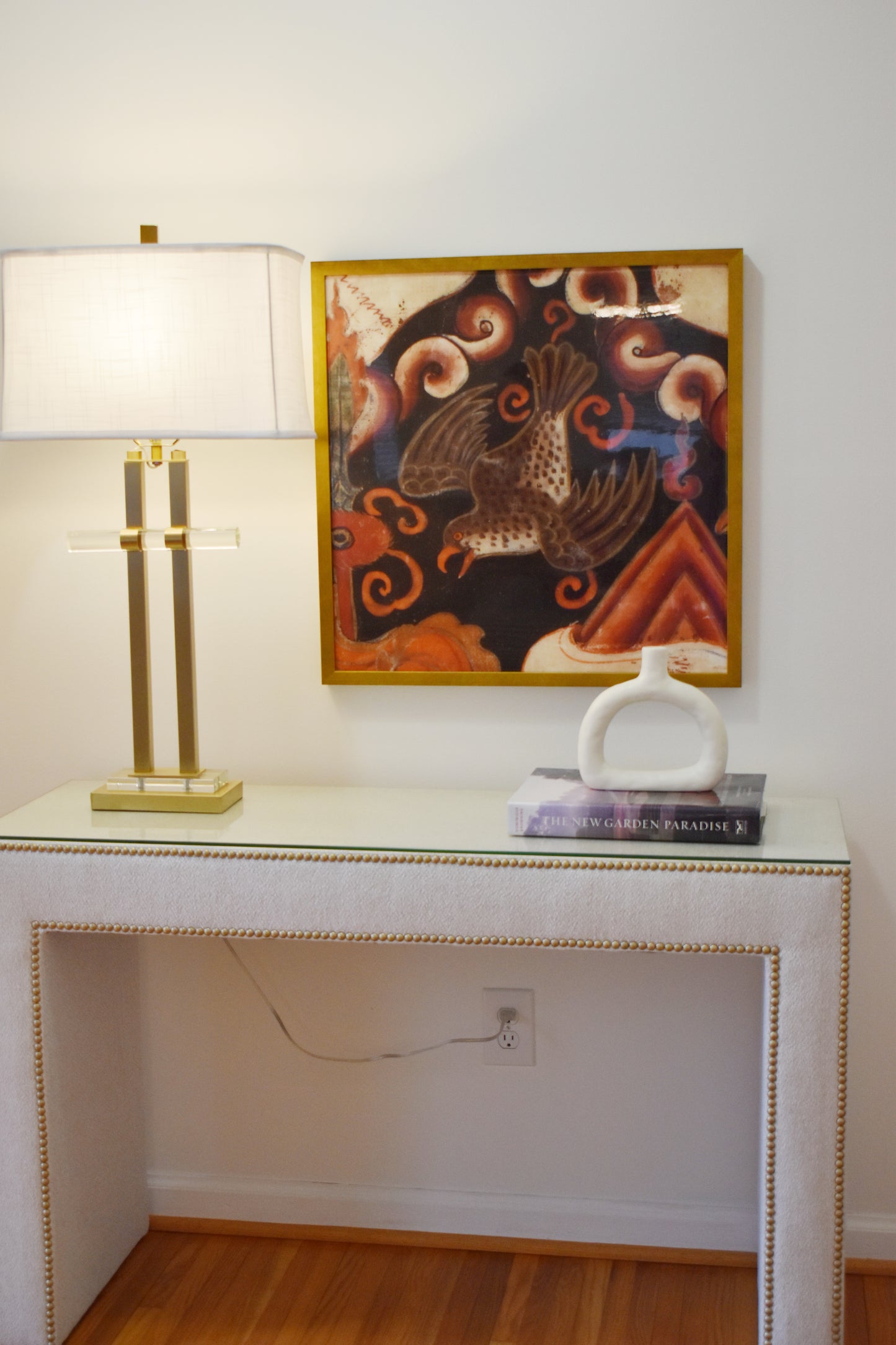 Upholstered Console w/ Glass Sugarshack Glacier Champagne