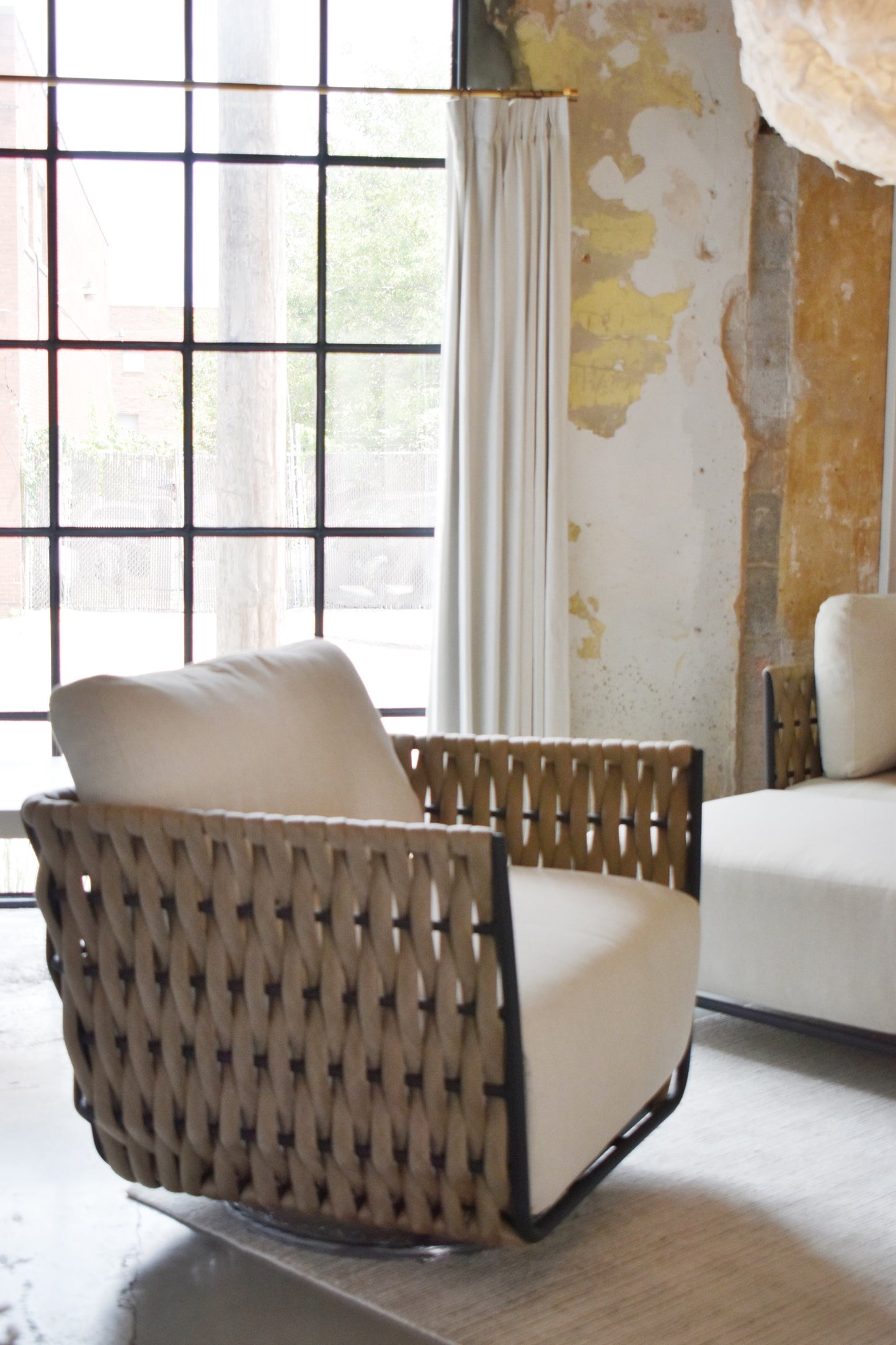 Montana Swivel Chair