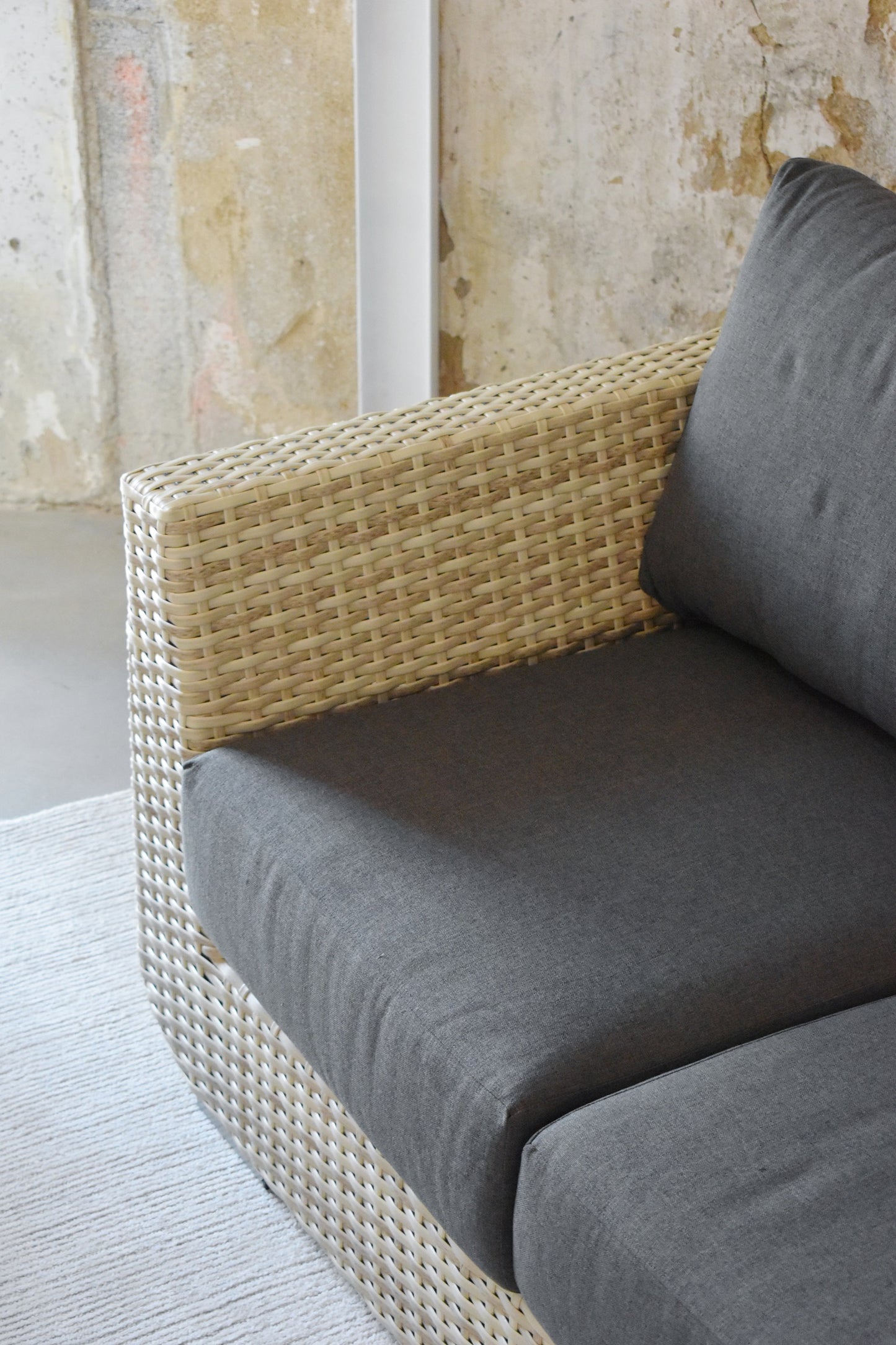 Lotus Sofa - 25