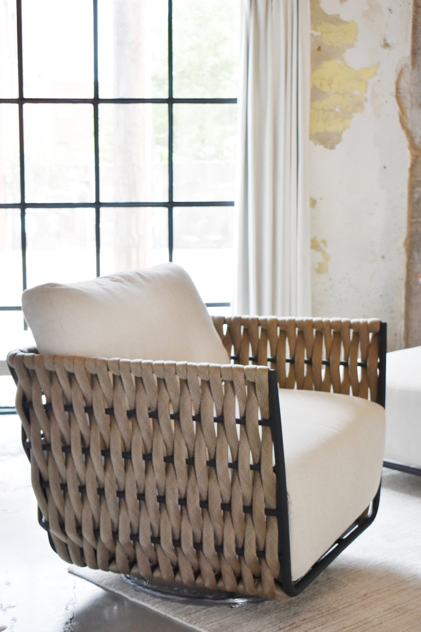 Montana Swivel Chair