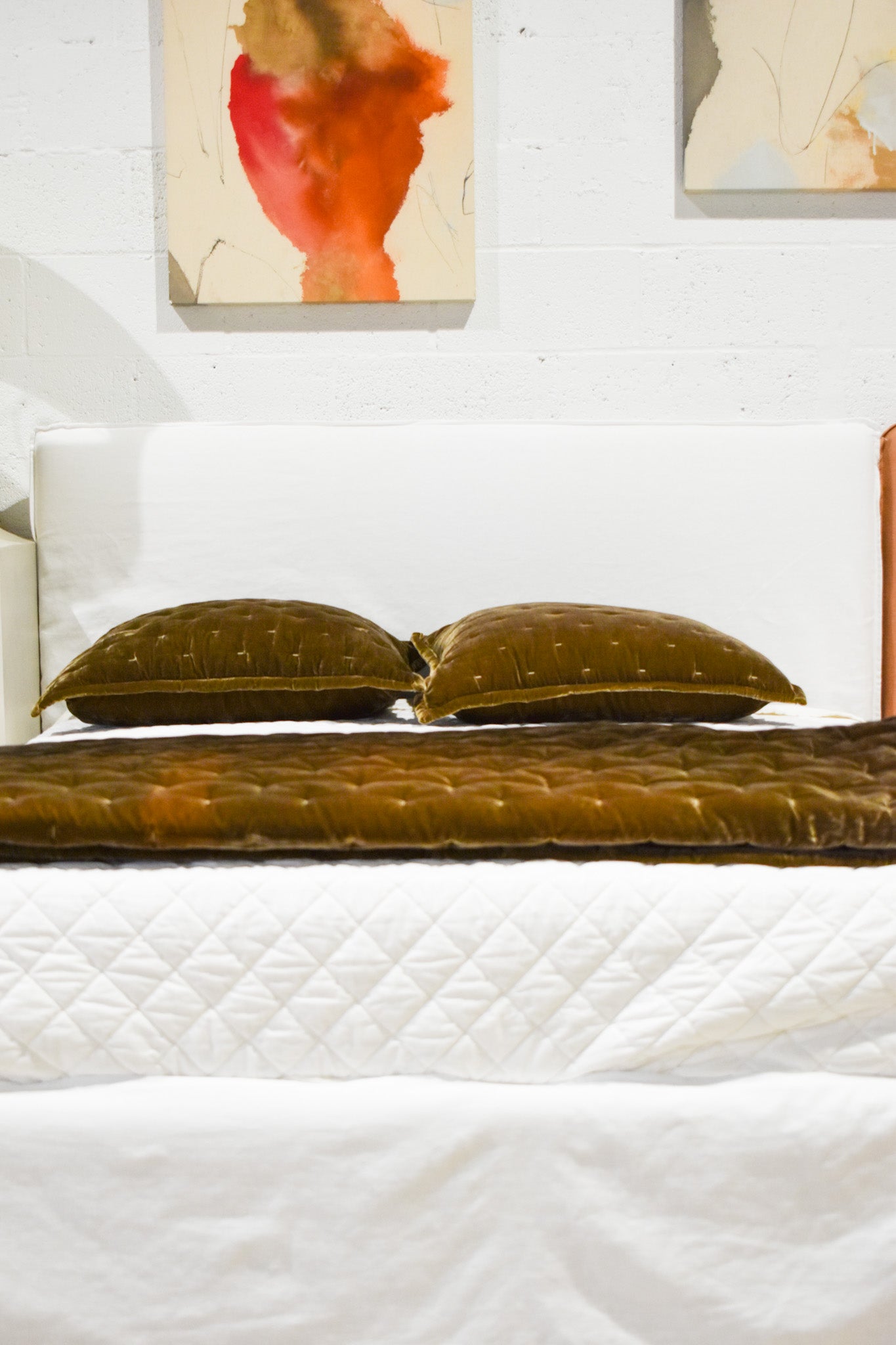 Whitney Queen Bed - White