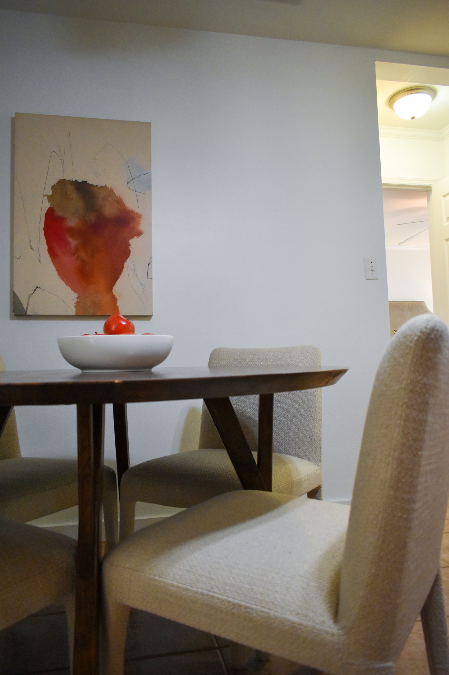 Larry Leg Chair in Oatmeal