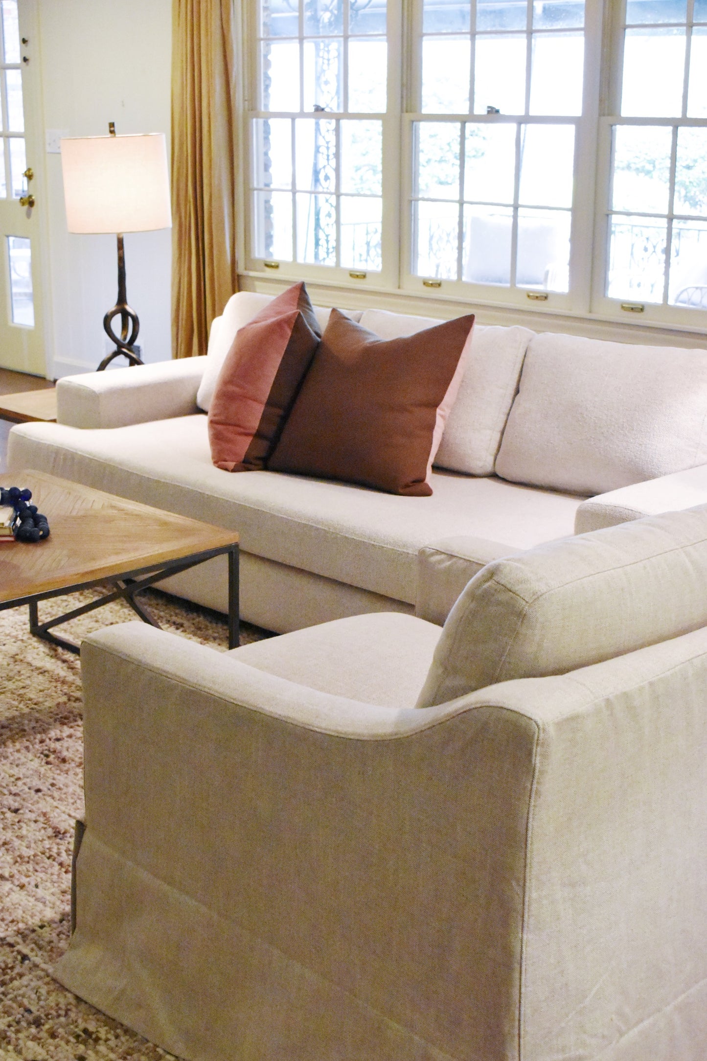 Rocky Sofa in Glacier 95"