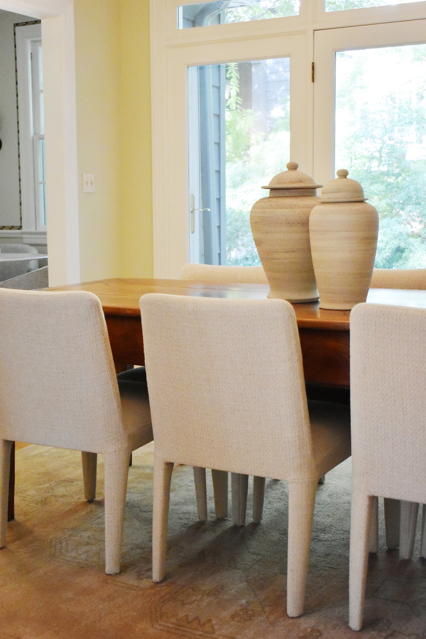Larry Leg Chair in Oatmeal
