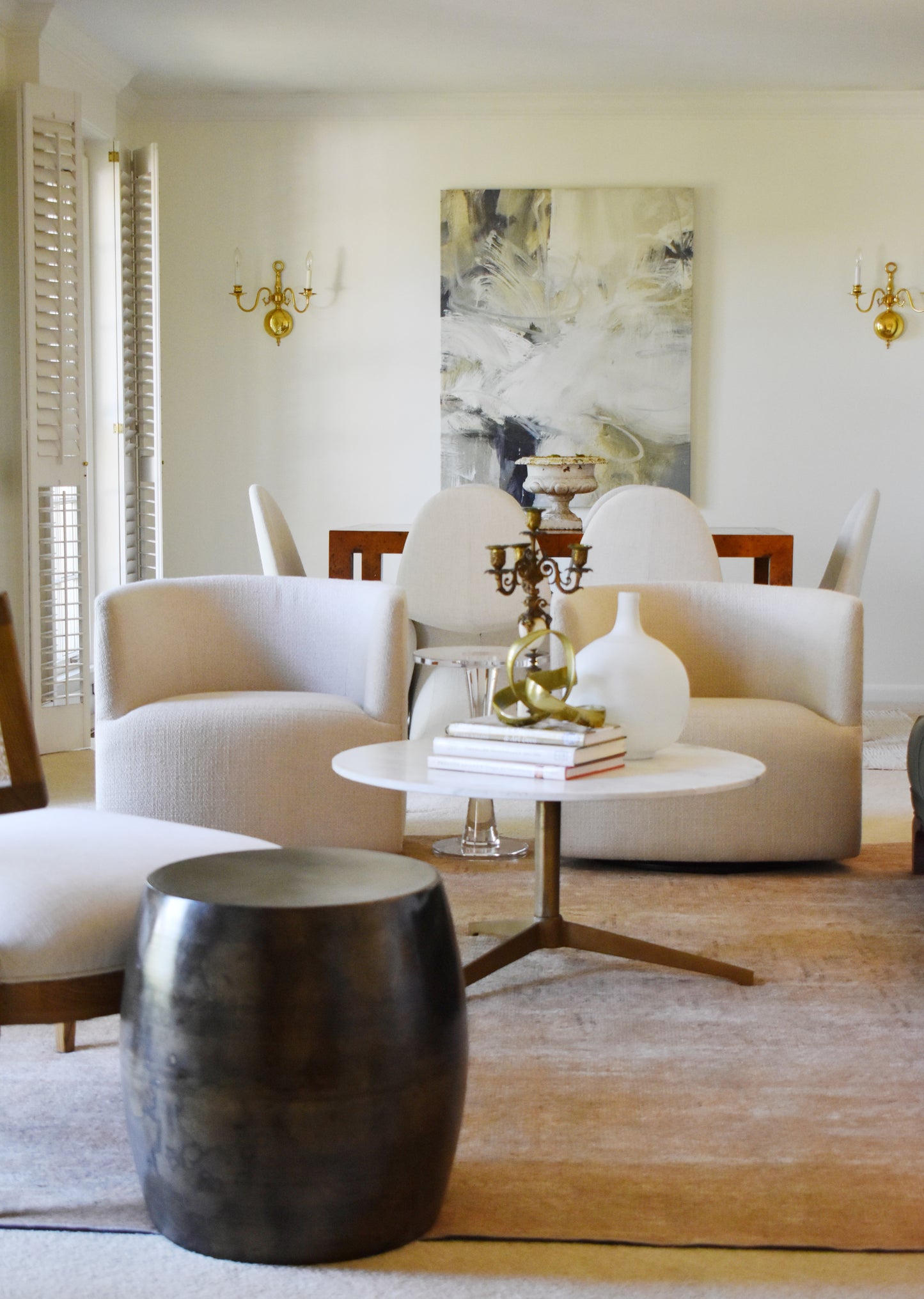 HELEN ROUND COFFEE TABLE-RAW BRASS