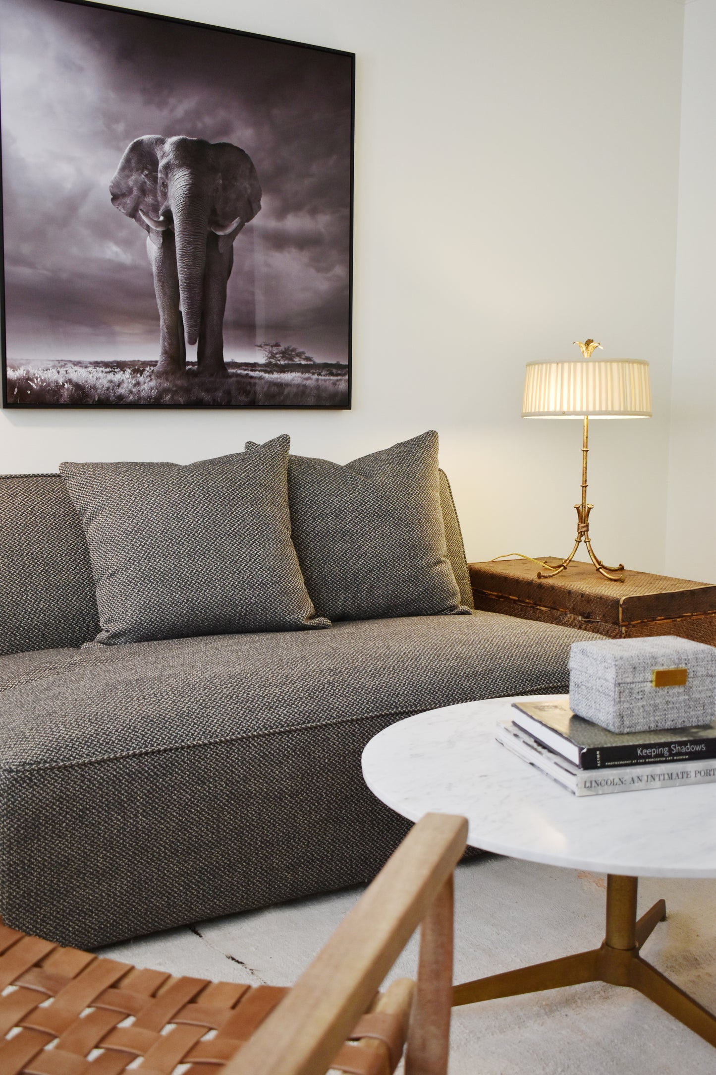 HELEN ROUND COFFEE TABLE-RAW BRASS