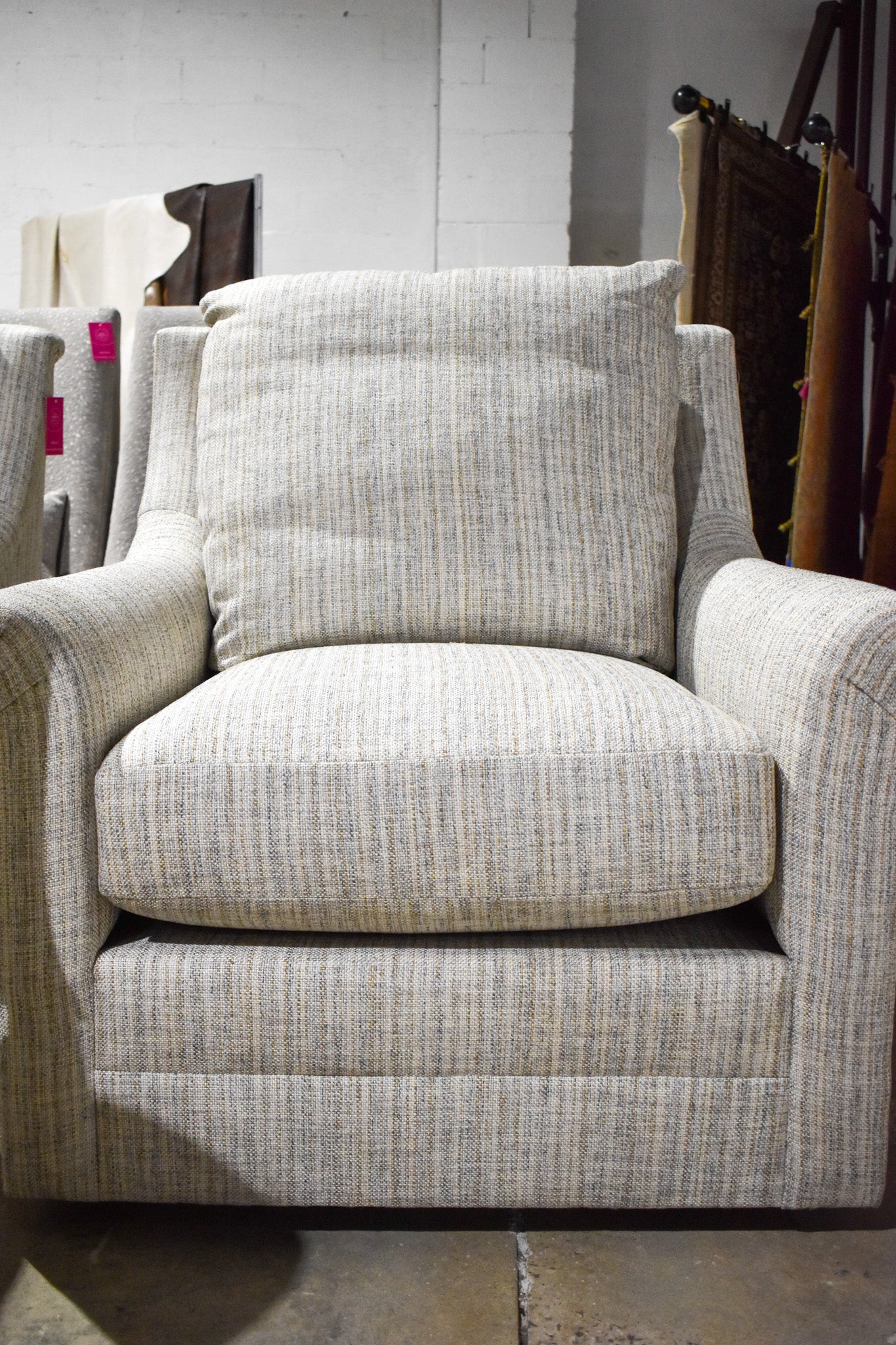 Vast Luna Swivel Chair
