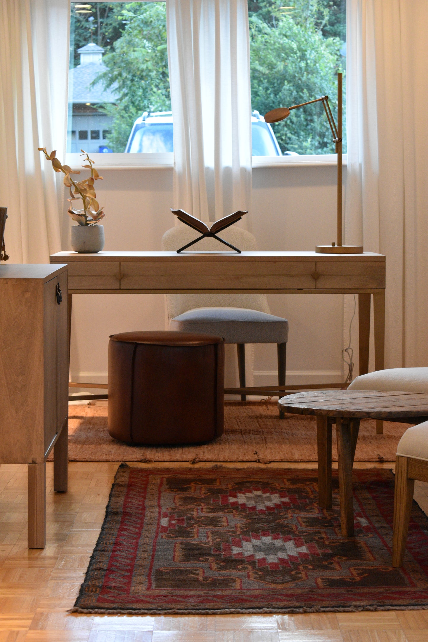 Eddy Hocker Round Ottoman Cognac