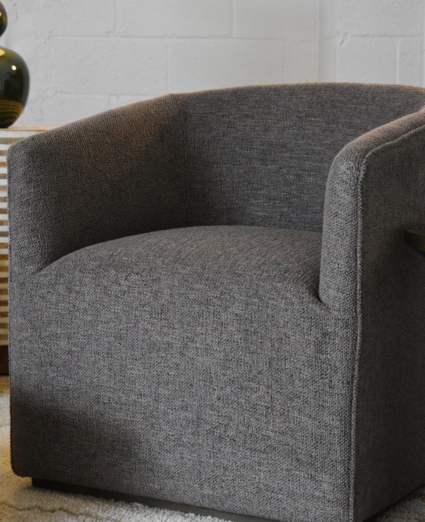 Diana Chair 25 - Chocolate