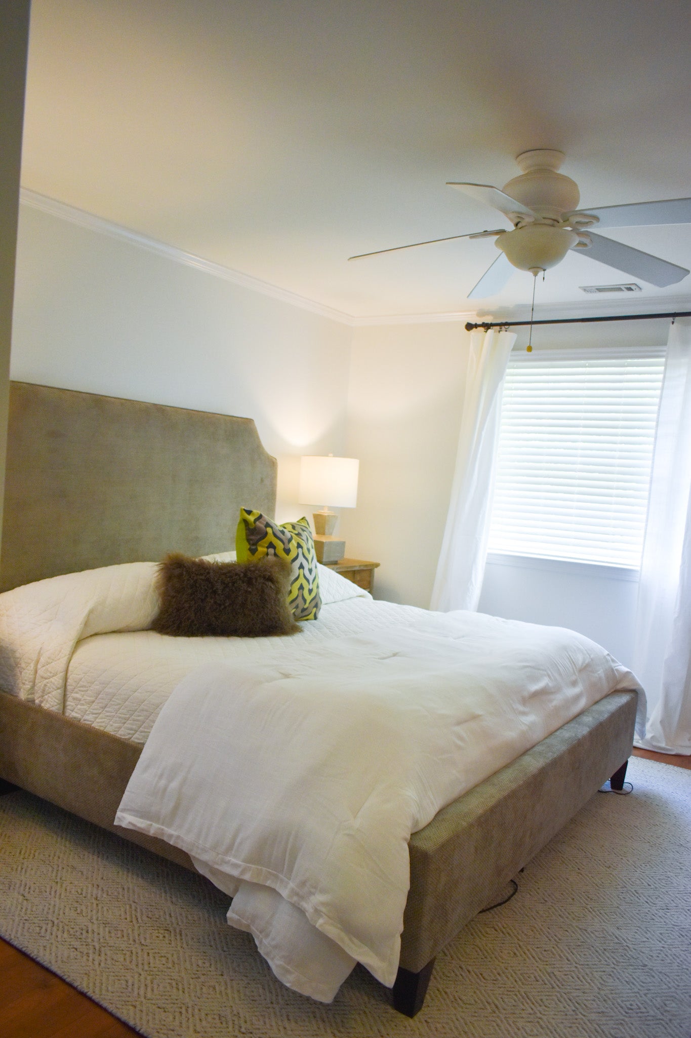 Upholstered King Bed - Aiden Cocoa