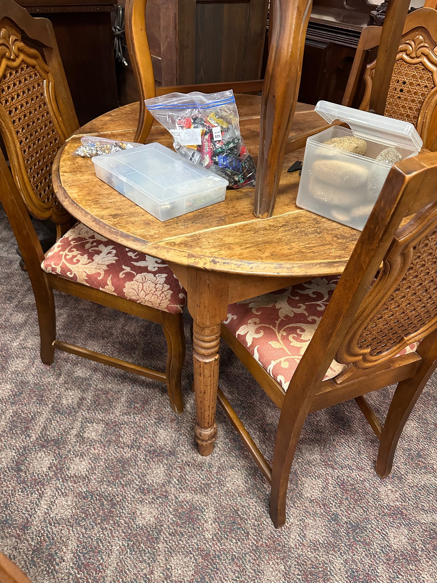 Primitive Kitchen Table Round