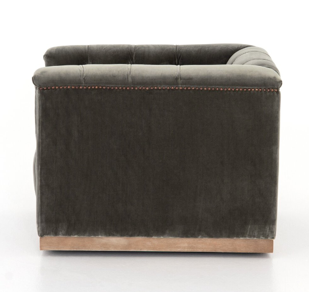Maxx Swivel Chair