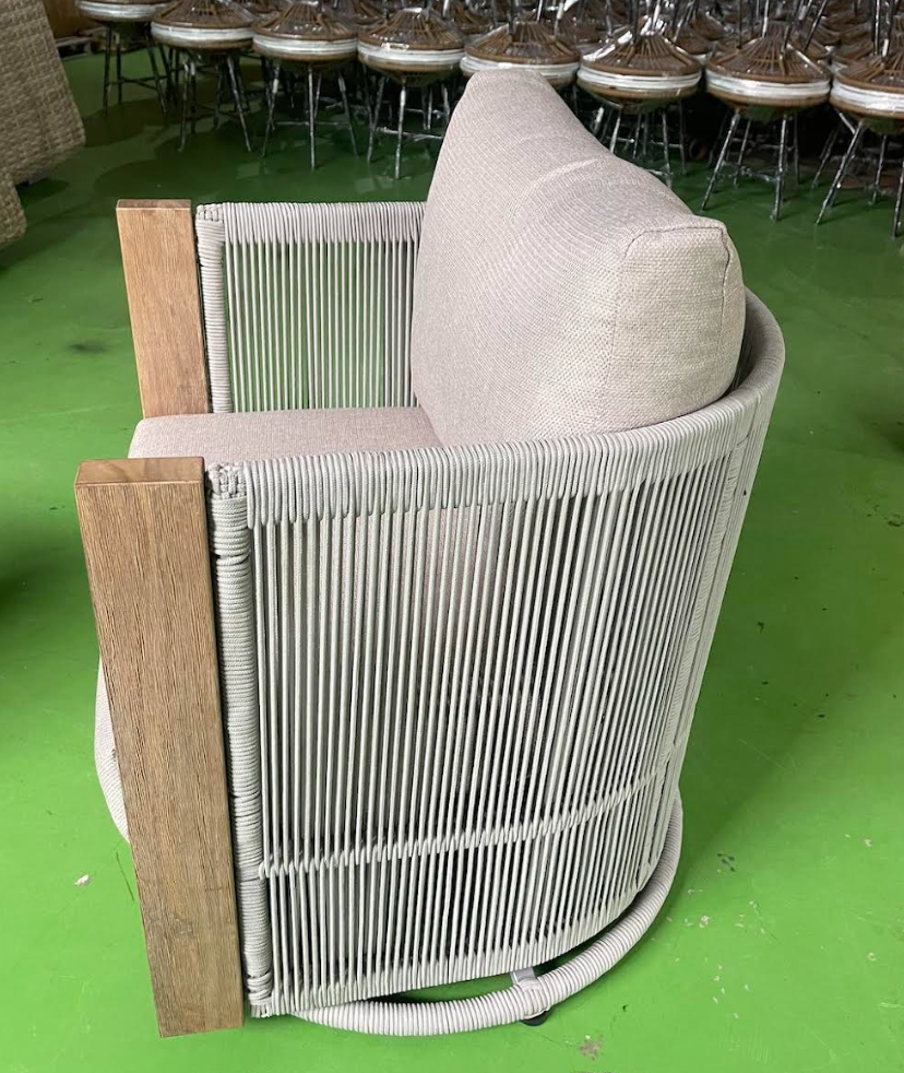 Ohio Outdoor Swivel Armchair
