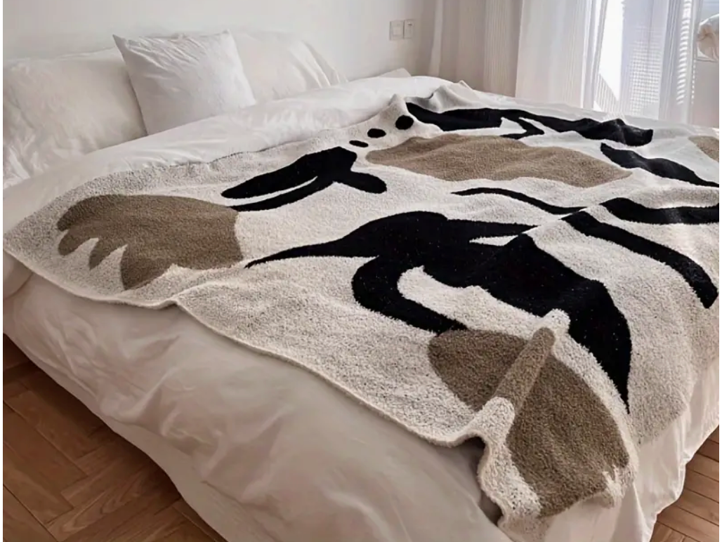 Half Flannel Geometric Abstract Decorative Blanket