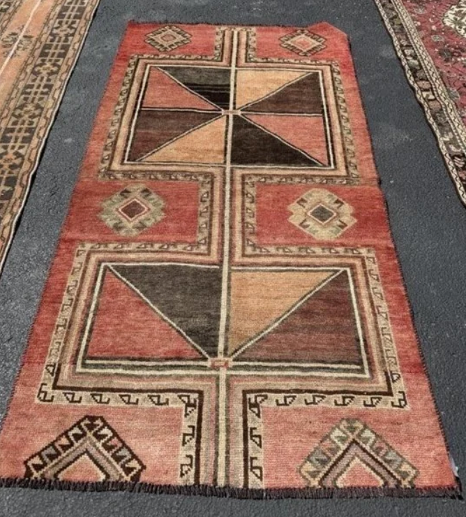 Shiraz Handmade Rug 3'9" x 6'10"