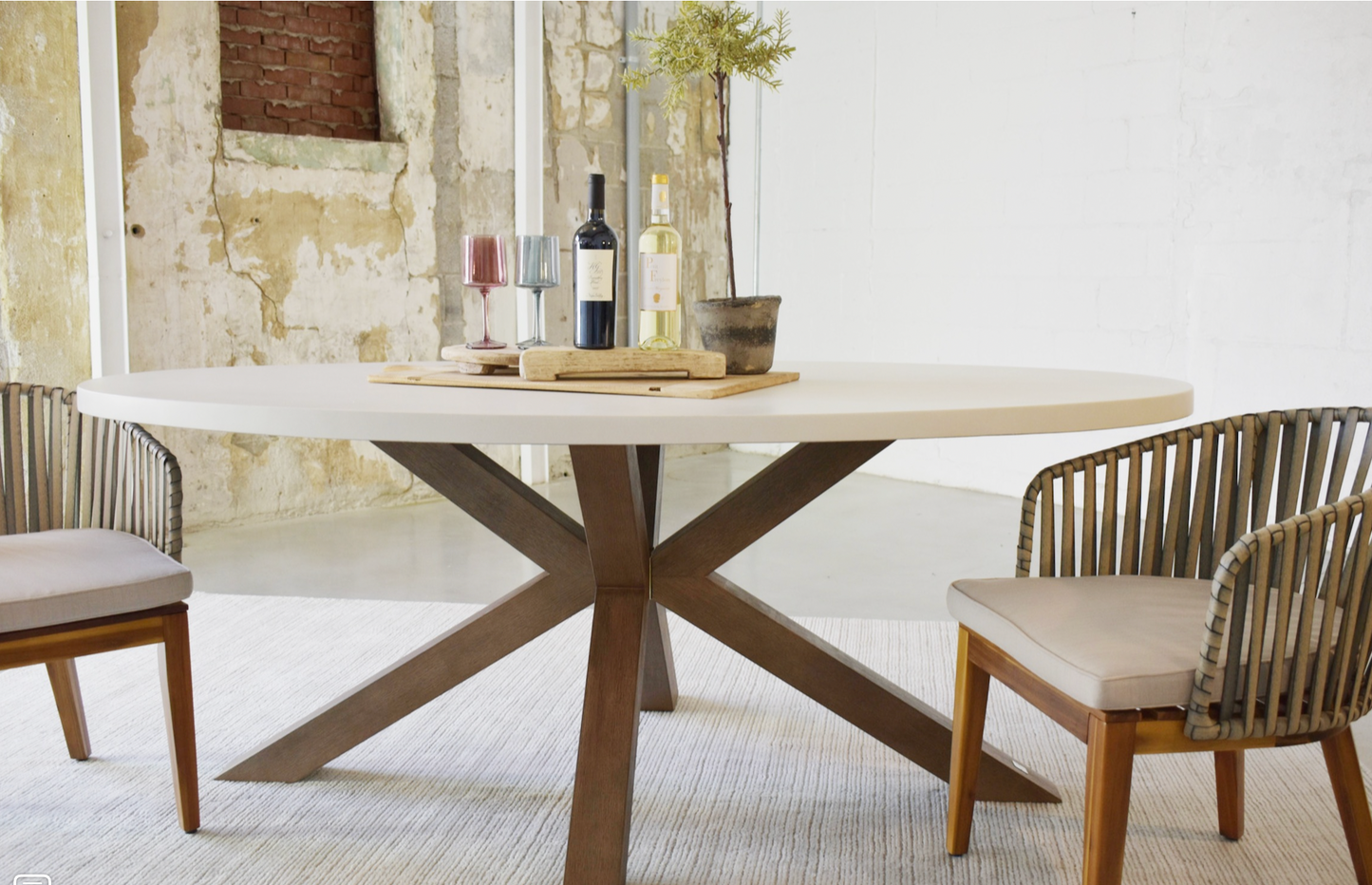 Pat Oval Outdoor Dining Table