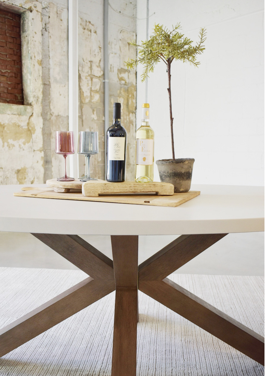 Pat Oval Outdoor Dining Table